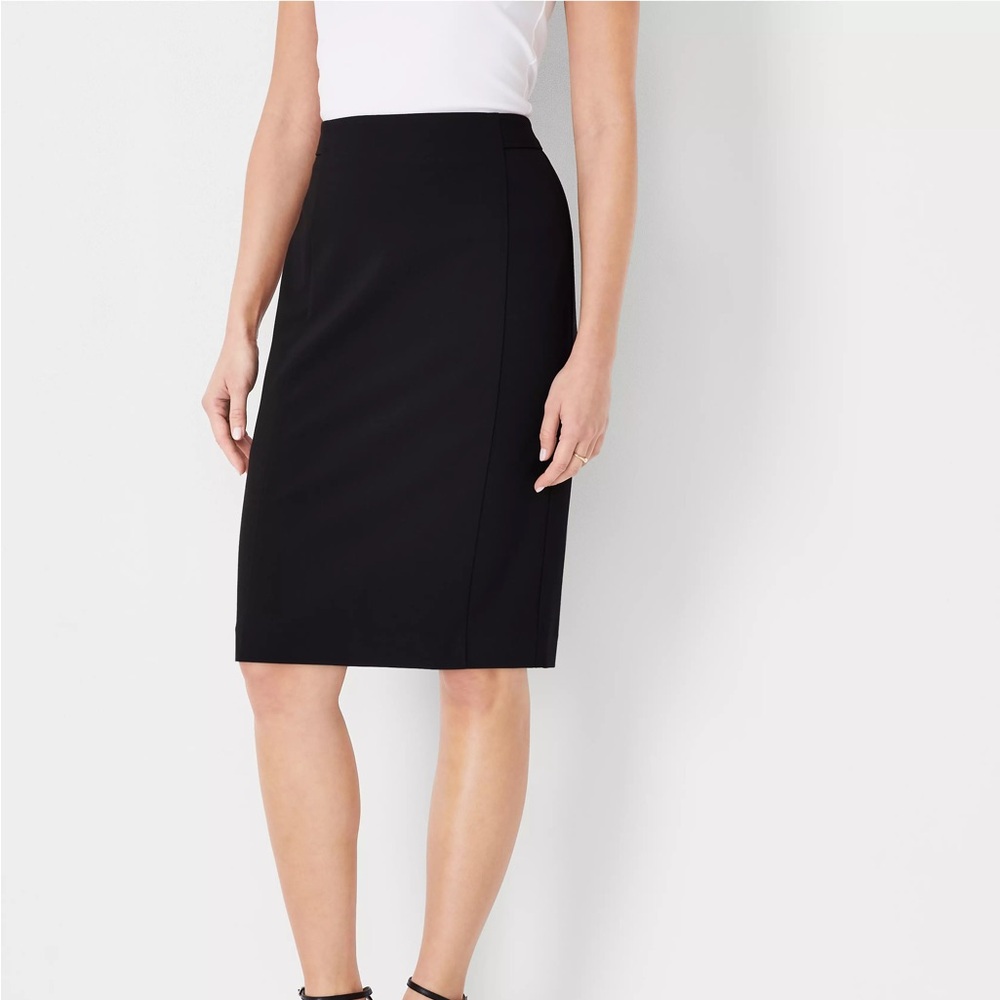 Ann Taylor Black Seasonless Stretch Pencil Skirt